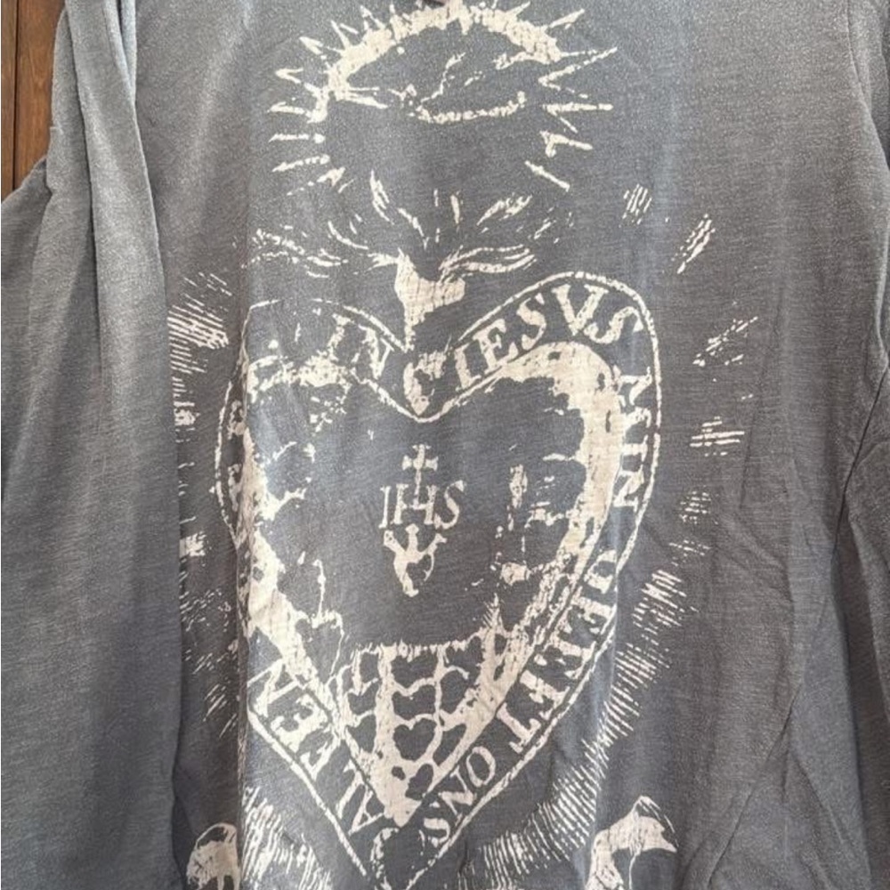 Magnolia Pearl Distressed Gray Graphic Tee